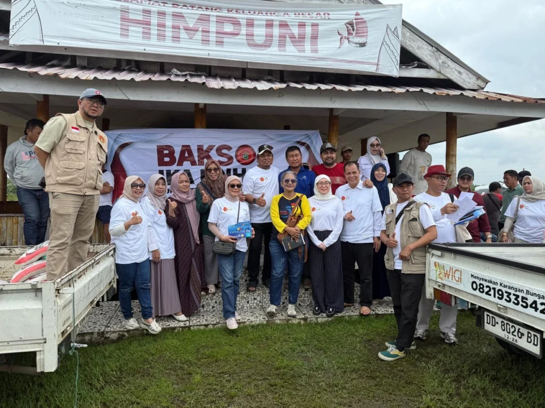 Baksos IKA Unhas di Kelurahan Panaikang