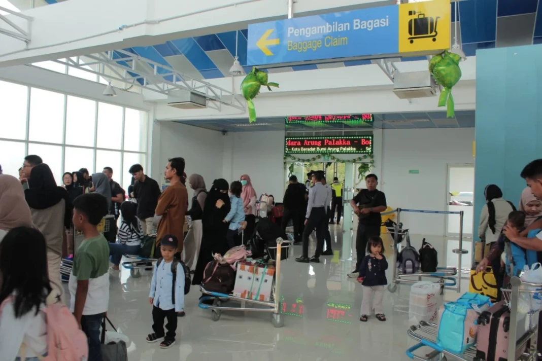 Bandara Arung Palakka, Kabupaten Bone,