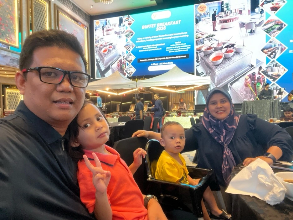 Berbuka puasa bersama keluarga kecil kami (Dokumentasi Pribadi)