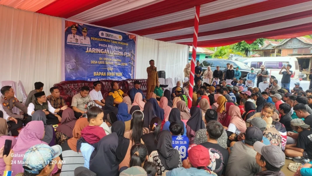 Bupati Bone, H Andi Asman Sulaiman mengunjungi desa terluar, terpencil dan tertinggal di Kecamatan Tellu Limpoe, Selasa 24 Maret 2026.