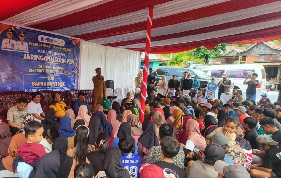 Bupati Bone, H Andi Asman Sulaiman mengunjungi desa terluar, terpencil dan tertinggal di Kecamatan Tellu Limpoe, Selasa 24 Maret 2026.