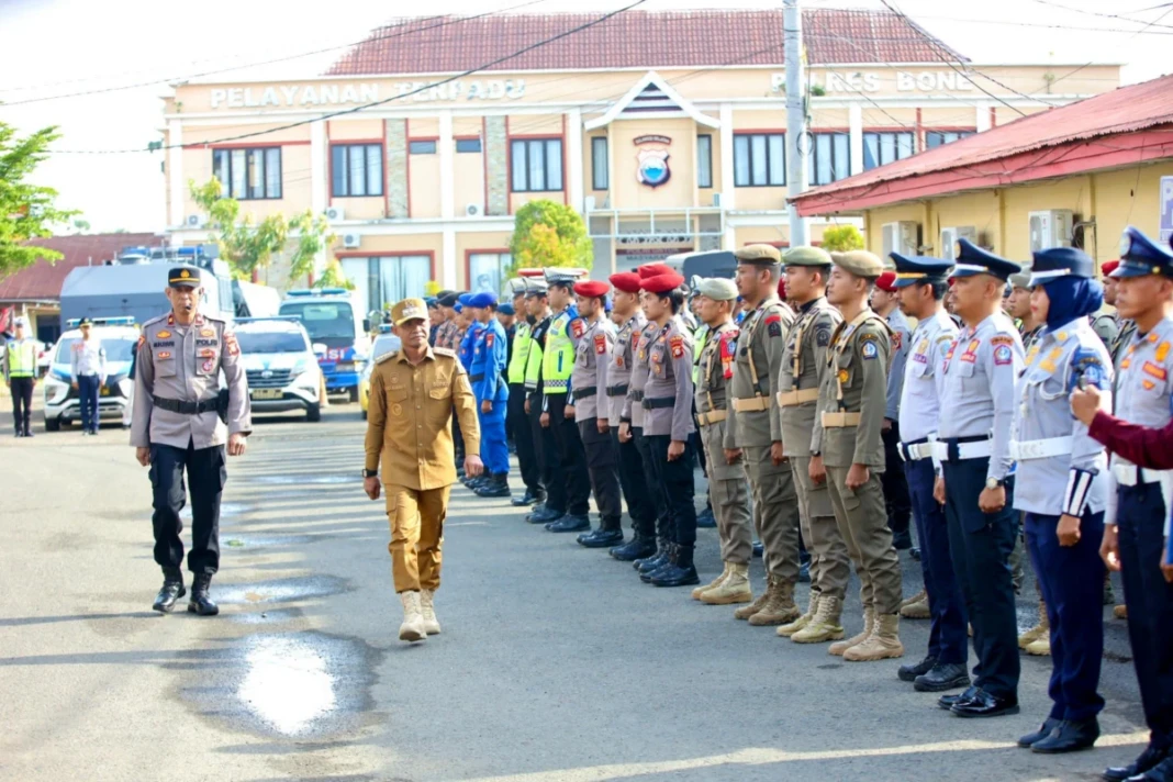 Bupati Bone menghadiri apel Gelar Pasukan Operasi Kepolisian Terpusat