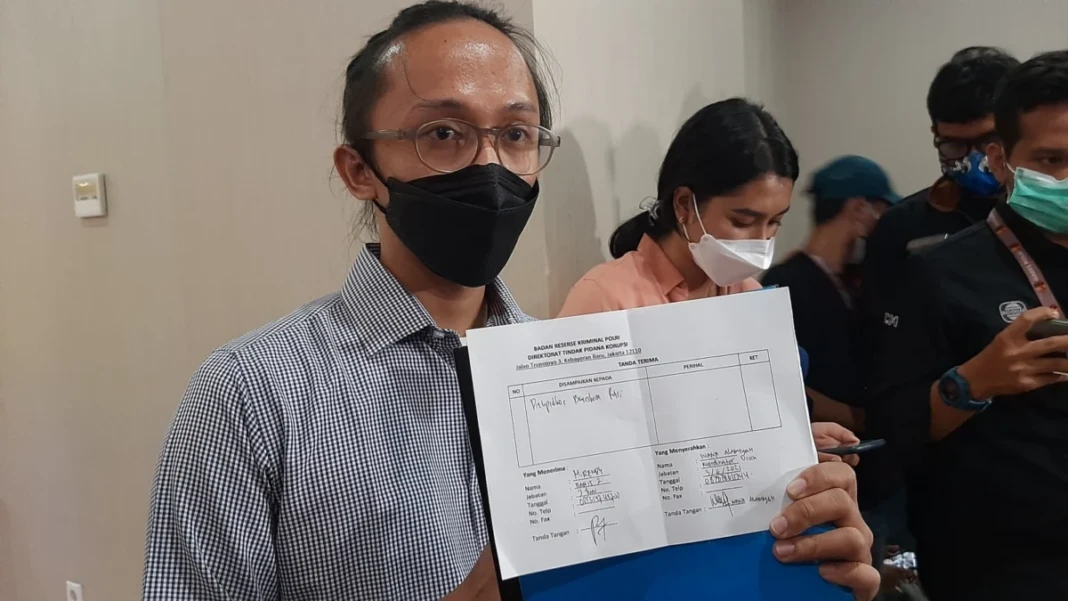 Divisi Investigasi ICW Wana Alamsyah