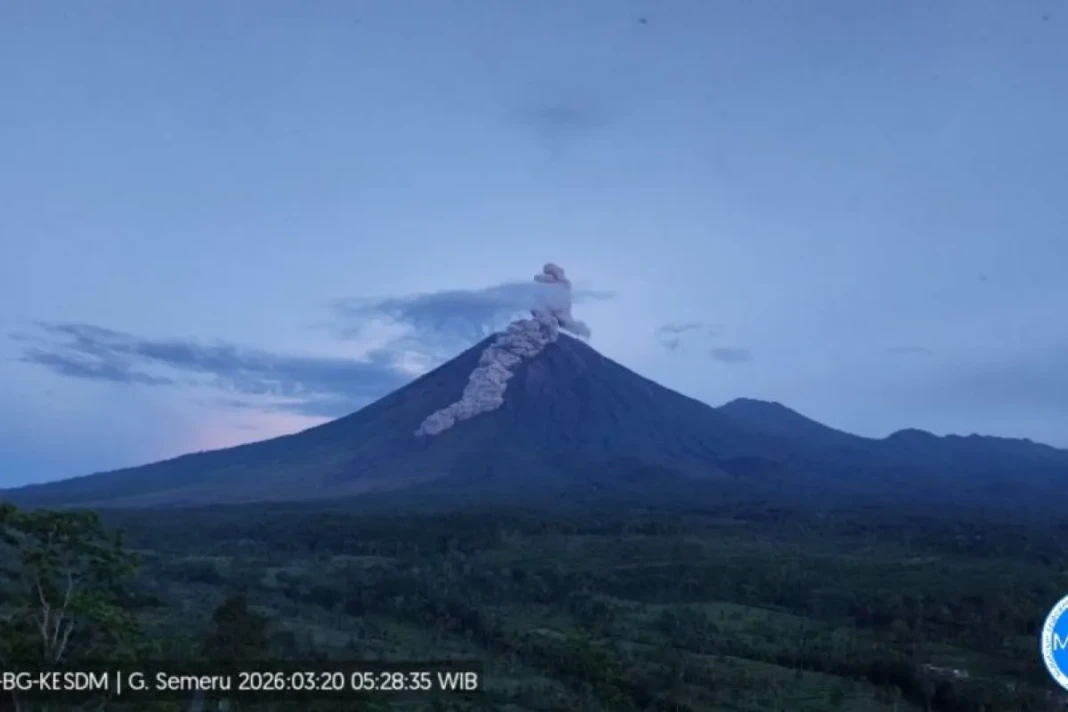 Erupsi Gunung Semeru