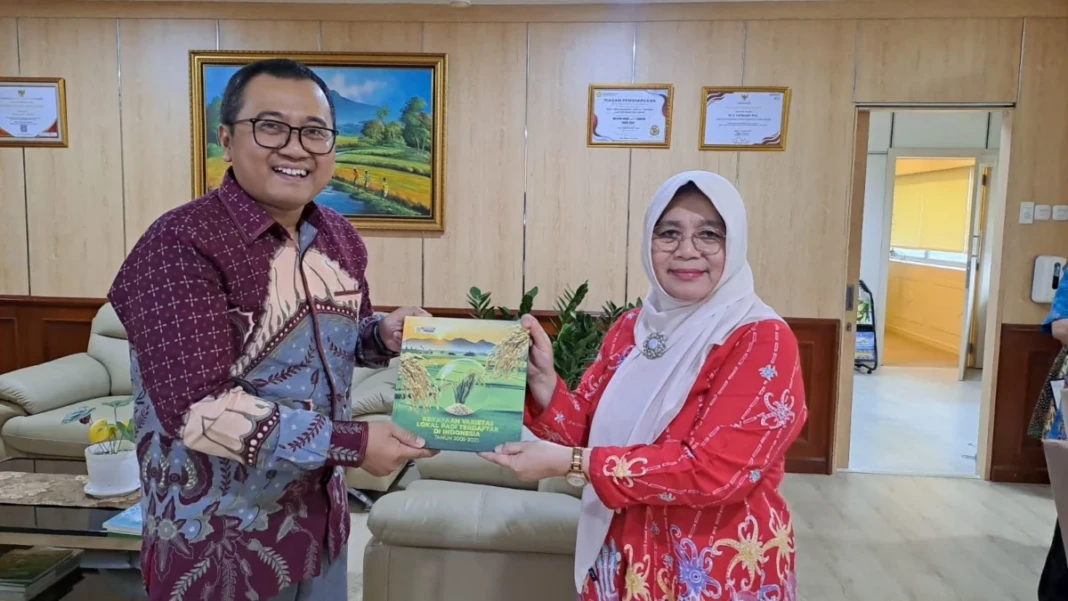 Direktur Hilirisasi dan Kemitraan, Kemendiktisaintek, Prof. Yos Sunitiyoso dan Kepala Pusat Perlindungan Varietas Tanaman dan Perizinan Pertanian (PPVTPP), Leli Nuryati dalam diskusi spesial edisi PVTPP On Talk di Jakarta, Jumat (6/3/2026).