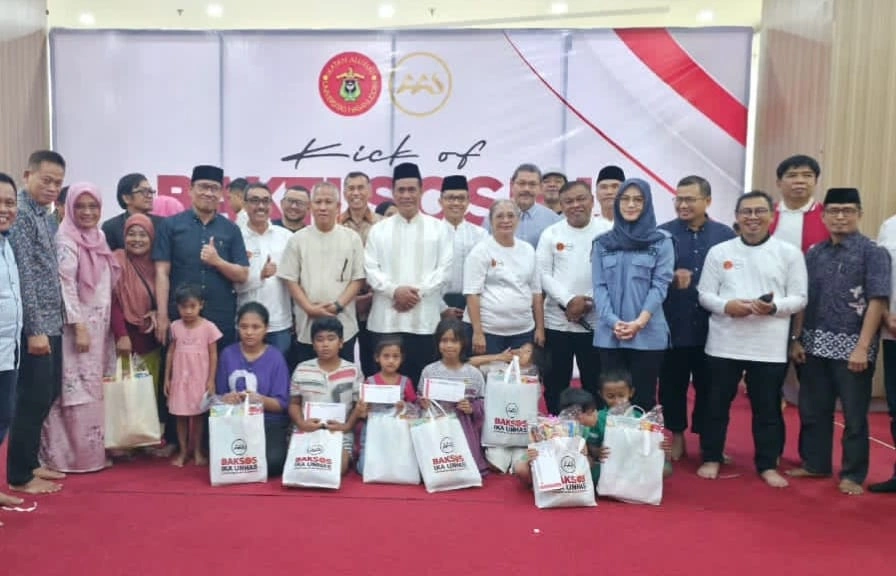 Menteri Pertanian RI, Andi Amran Sulaiman pada kegiatan bakti sosial ini dimulai pada 23 Februari 2026 di AAS Building, Makassar.