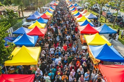 Kemeriahan Bazar Ramadan di Malaysia