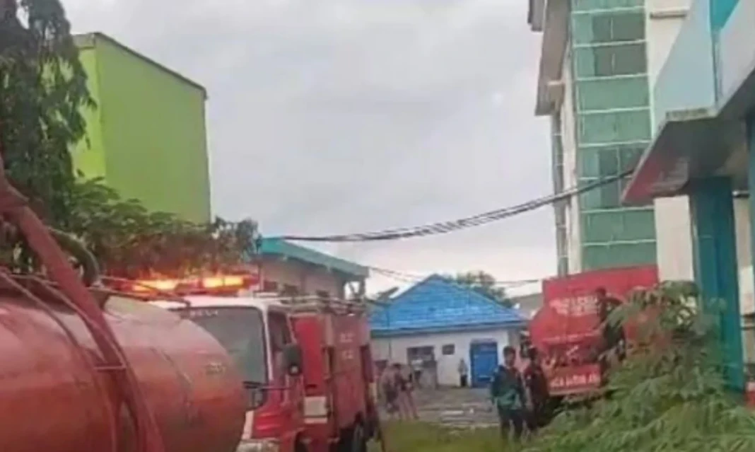 Kondisi RSUD Padjonga Daeng Ngalle saat gudang penyimpanan terbakar