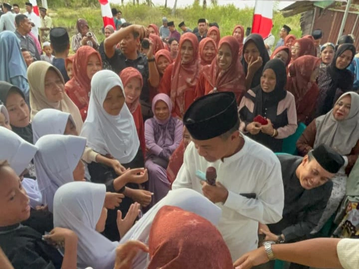 Kunjungan Bupati Bone di Cenrana