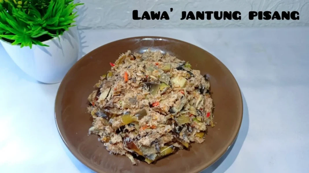 Lawara Jantung Pisang, kuliner khas Bugis.
