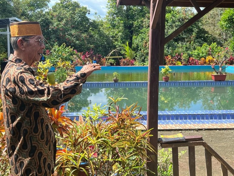 Mantan Anggota DPRD Bone, HAM Amin Mangunsara merintis sekolah alam usai 'pensiun' dari lembaga legislatif DPRD Bone