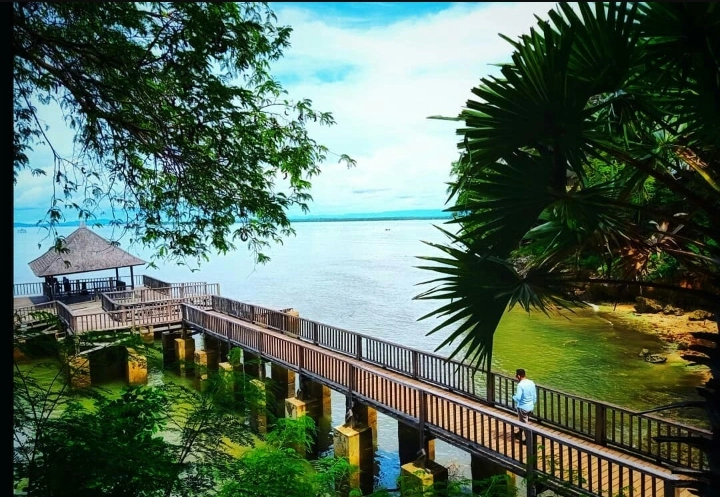 Obyek wisata Tanjung Pallette menjadi salah satu destinasi wisata andalan Kabupaten Bone