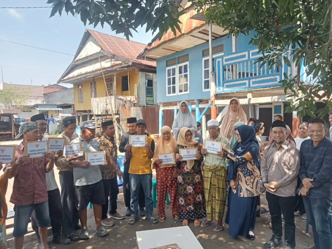 Pemberian bantuan dari Pemprov Sulsel