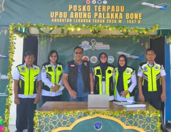 Posko mudik Bandar Udara Arung Palakka Bone