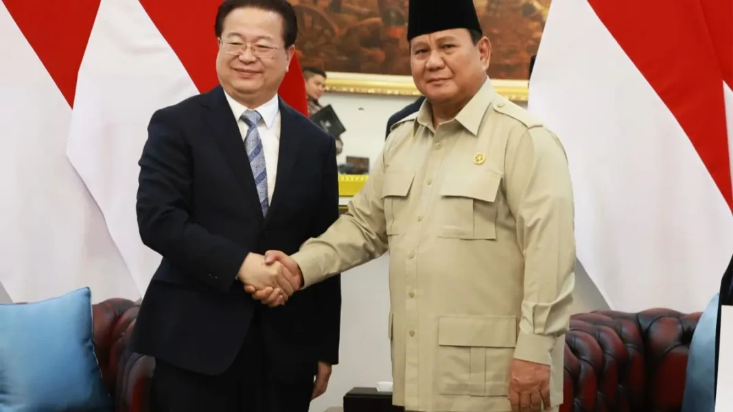 Presiden Prabowo Subianto menerima kunjungan Menteri Keamanan Republik Rakyat Tiongkok (RRT), Chen Yixin, di Istana Negara, Jakarta