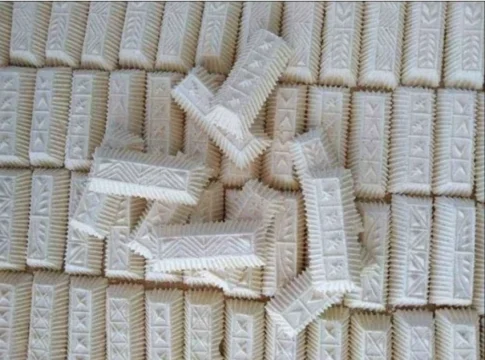 Putu Kacang.