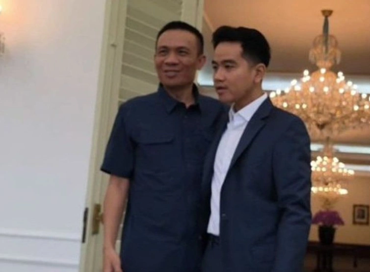 Rismon Sianipar temui gibran di Istana Wapres