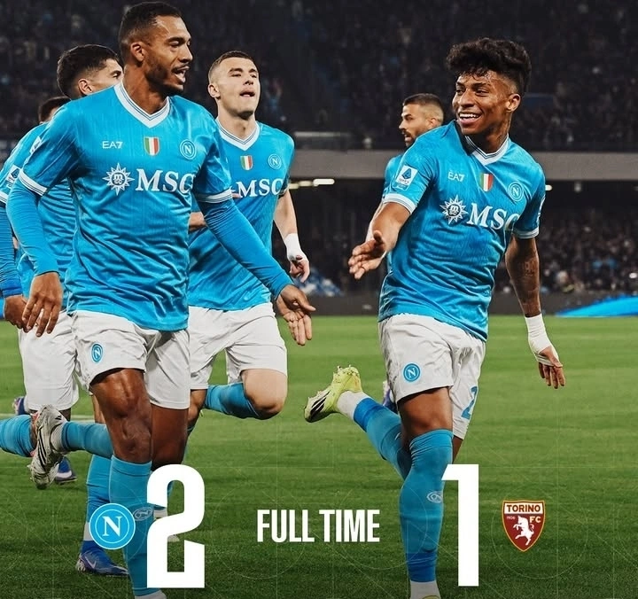 Napoli berhasil mengalahkan Torino 2-1 pada pekan ke-28 Serie A. Gol Alisson Santos dan Eljif Elmas membawa Napoli meraih kemenangan penting.