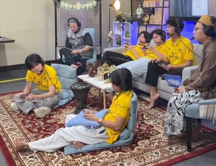 Keseruan fun match ONIC ID melawan AAA Clan dalam event Mabar Mania bersama DANA Indonesia sukses menarik perhatian penggemar Mobile Legends. Dok/onicid