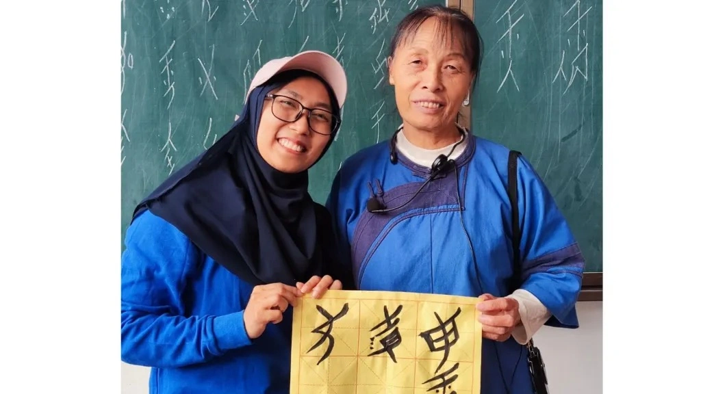 Sukma, Dosen pada Program Studi Bahasa Mandarin dan Kebudayaan Tiongkok, FIB-UNHAS dan Kandidat Doktor Teaching Chinese to Speaker of Other Languages dari Hunan Normal University, China.