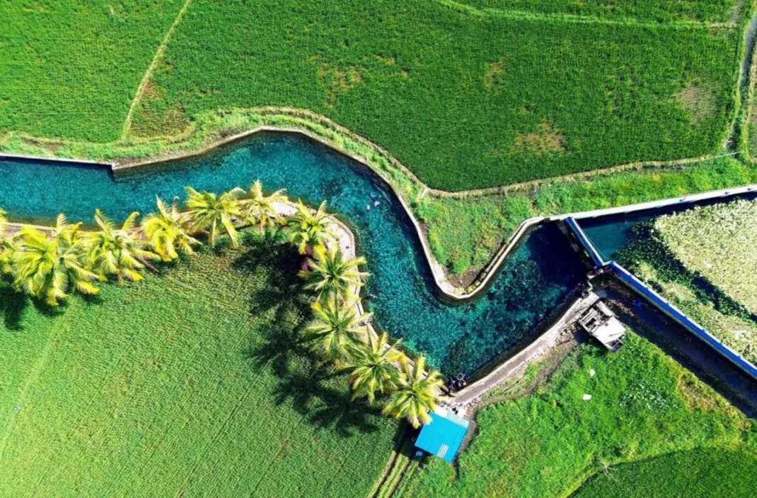 Tampak permandian Lotong-Lotong dari atas