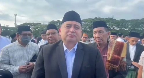 Walikota Makassar Minafri Arifuddin usai salat Id di Lapangan Karebosi, Makassar.