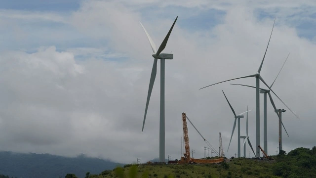 Wisata Kincir Angin Sidrap