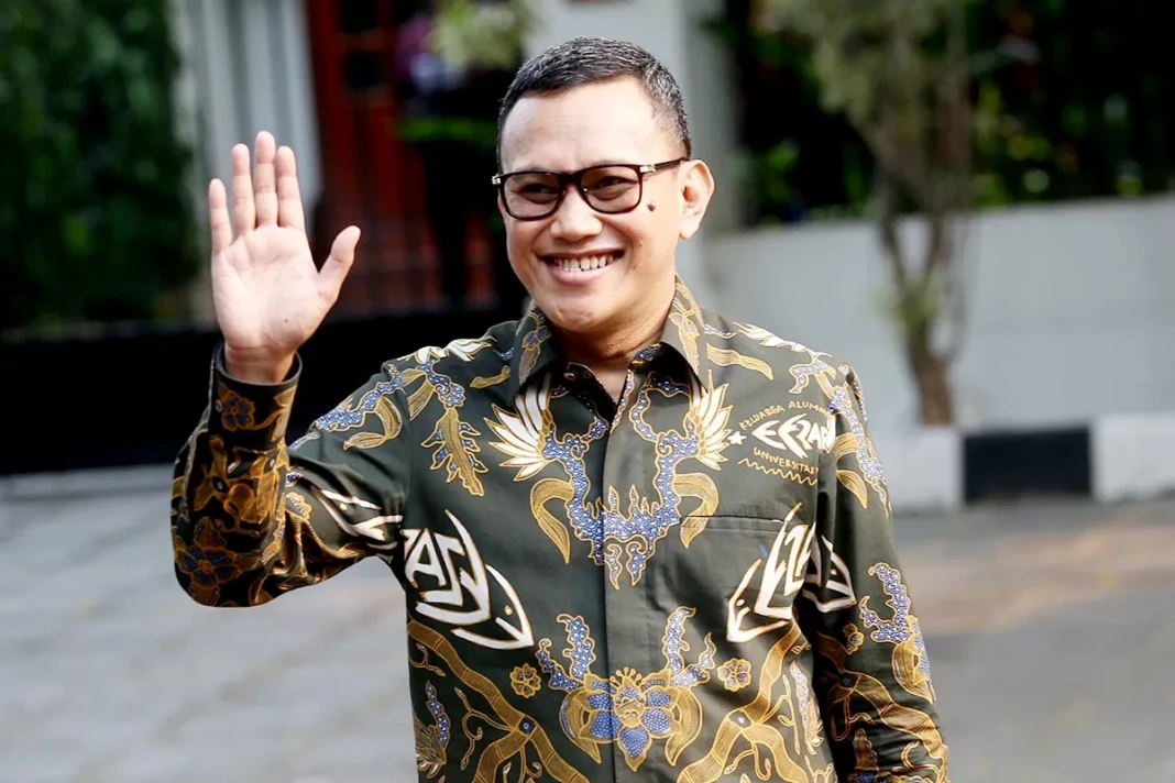 Abdul Kadir Karding resmi dilantik sebagai Kepala Badan Karantina Indonesia.