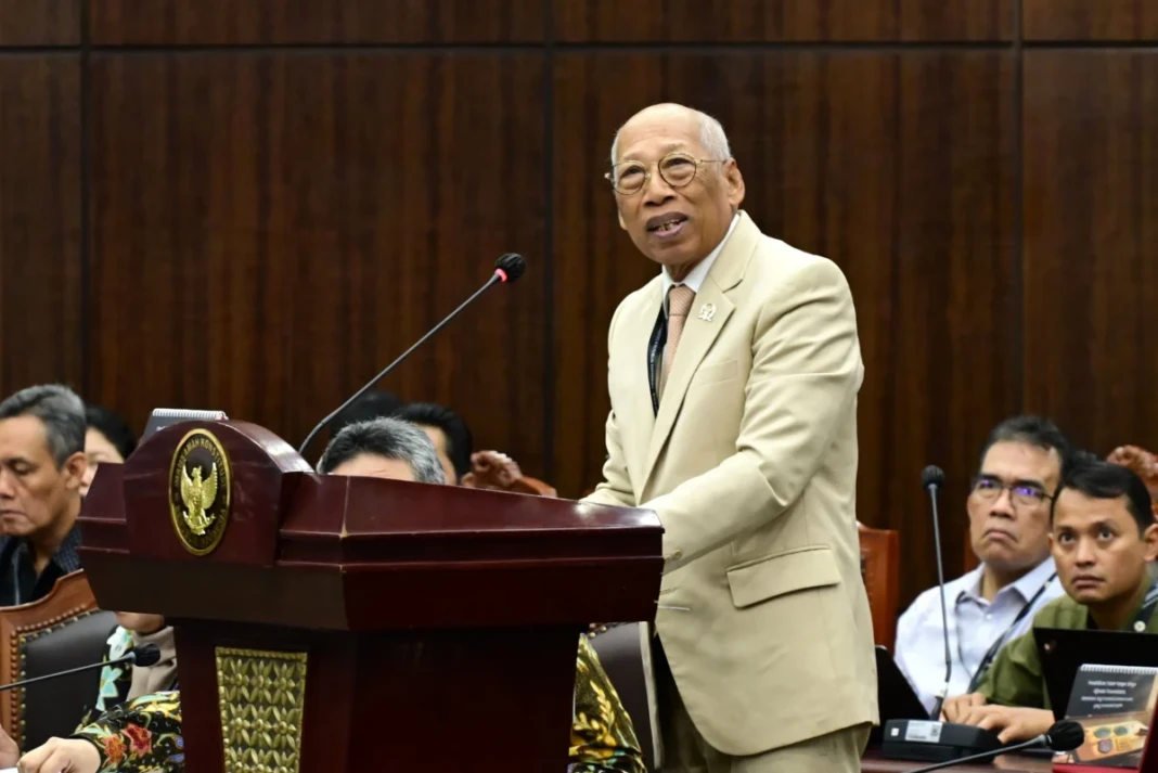 Anggota DPR RI, I Wayan Sudirta, dalam sidang Mahkamah Konstitusi terkait pengujian materiil Undang-Undang Nomor 17 Tahun 2025 tentang APBN 2026, di Ruang Sidang Mahkamah Konstitusi, Jakarta, Selasa (14/4/2026)