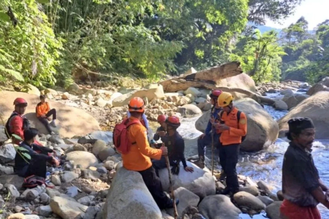 Basarnas mencari wanita 51 tahun yang hilang di Palopo