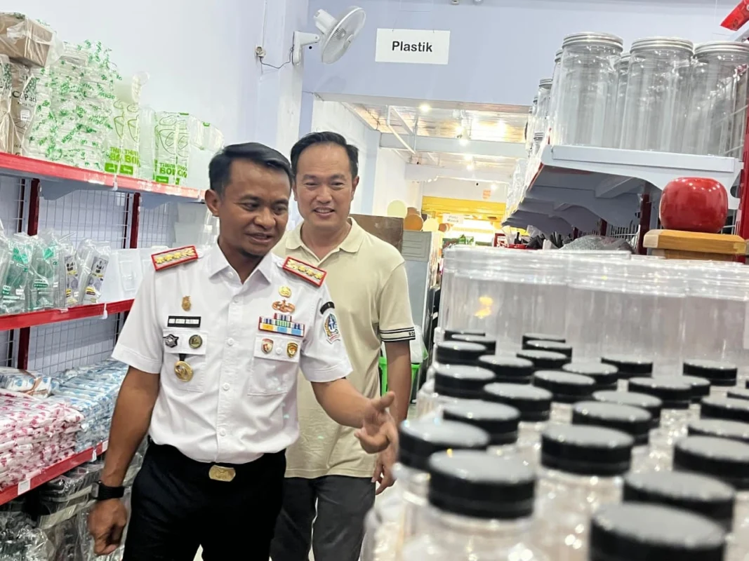 Bupati Bone, H Andi Asman Sulaiman, menghadiri langsung grand opening Toko Indo Bake Supply