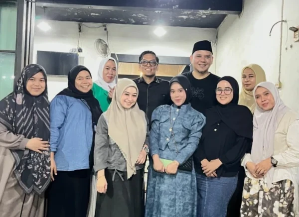 Fadly Padi bersama kader Fatayat NU Kota Makassar