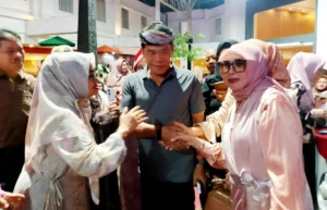 Halalbihalal Alumni SMANSA 82 di Hotel Swiss-Belinn, Makassar, Minggu (195).