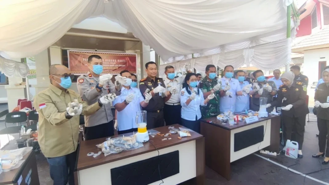 Kejari Tana Toraja memusnahkan ribuan gram narkoba jenis ganja dan sabu-sabu