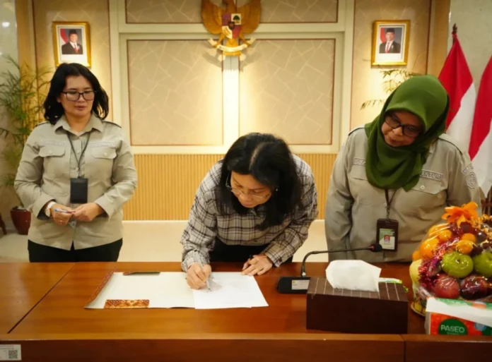 Kementan memfasilitasi kesepakatan antara importir dan pengrajin tahu tempe untuk menjaga stabilitas harga kedelai melalui penerapan HAP sebesar Rp11.500 per kilogram di tin