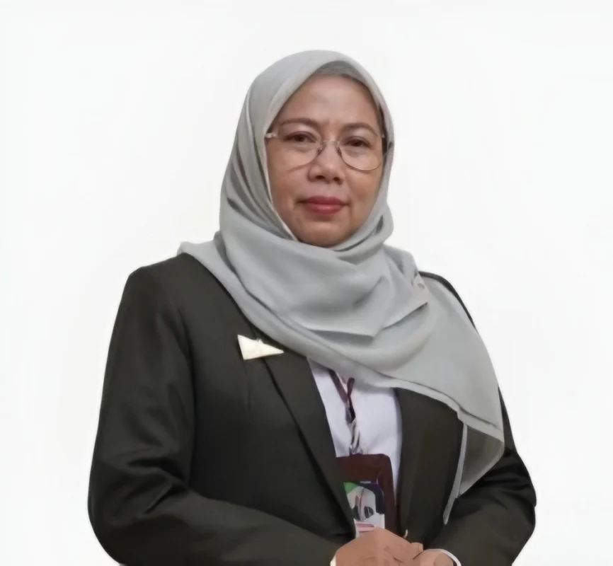 Kepala MAN 2 Makassar, Dr Darmawati Tahir