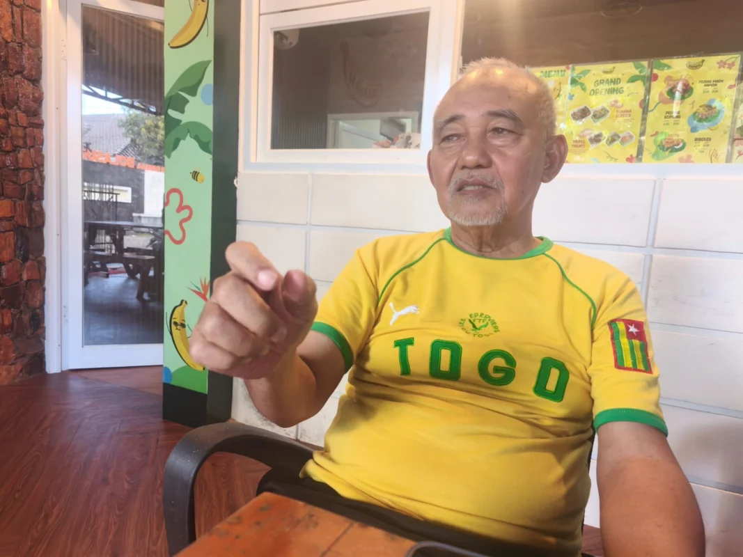 Mantan Pelatih PSM Syamsuddin Umar. Foto