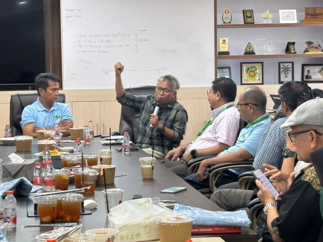 Pemimpin Redaksi Tribun Timur, Nur Thamzil Thahir