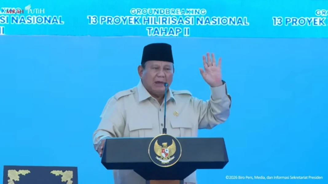 Presiden Prabowo Subianto dalam Groundbreaking 13 Proyek Hilirisasi Nasional Tahap II di Cilacap, Jawa Tengah, Rabu