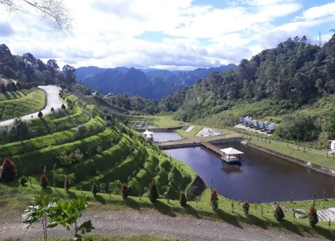 Puncak Karomba di Kabupaten Pinrang