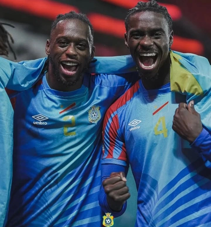 Mantan Pemain Manchester United, Aaron Wan-Bissaka dan Axel Tuanzebe yang beralih membela Timnas Kongo hingga sukses lolos ke Piala Dunia 2026. Dok/axeltuanzebe