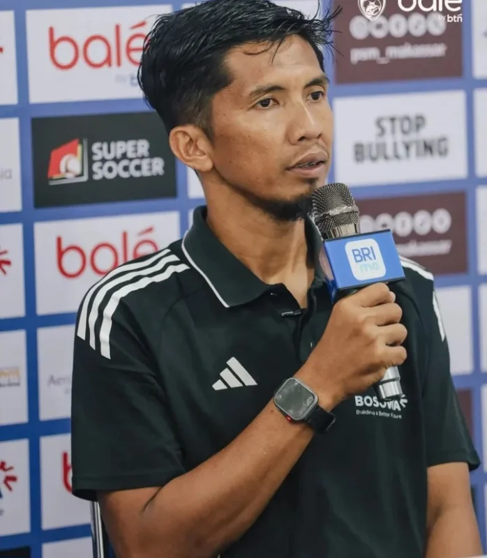 Pelatih Ahmad Amiruddin dalam Konferensi pers menyoroti mentalitas pemain usai hasil imbang ini. dok/psm_makassar