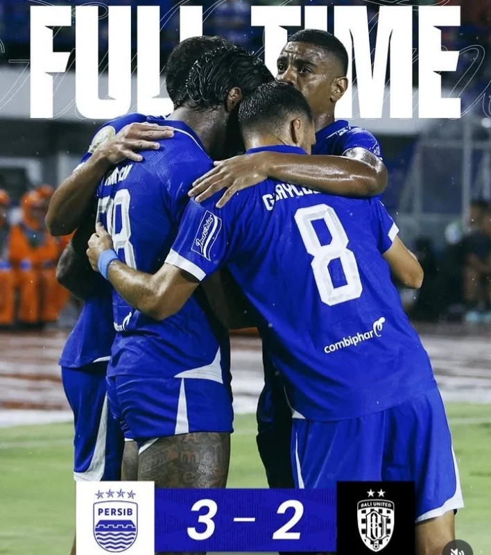 Persib Bandung menang dramatis 3-2 atas Bali United pada lanjutan liga 1 di GBLA. dok/persib