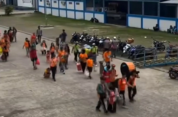 Puluhan suporter Borneo berangkat ke Parepare untuk mendukung Borneo FC menghadapi PSM Makassar. dok/borneofootball