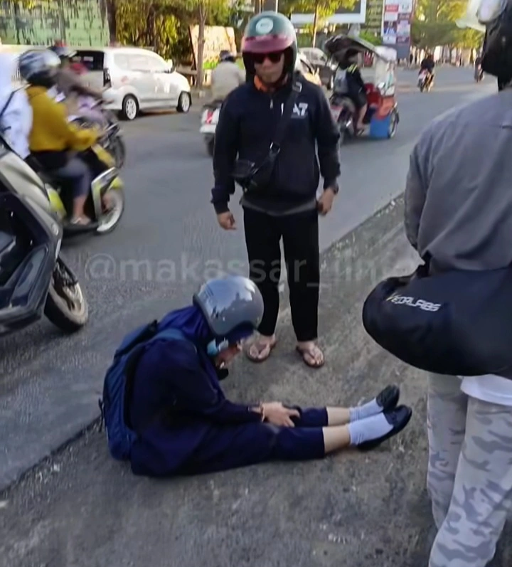 Kecelakaan terjadi di Jalan Pettarani Makassar akibat jalan yang tiba-tiba dikupas tanpa penanganan. dok/makassariinfo