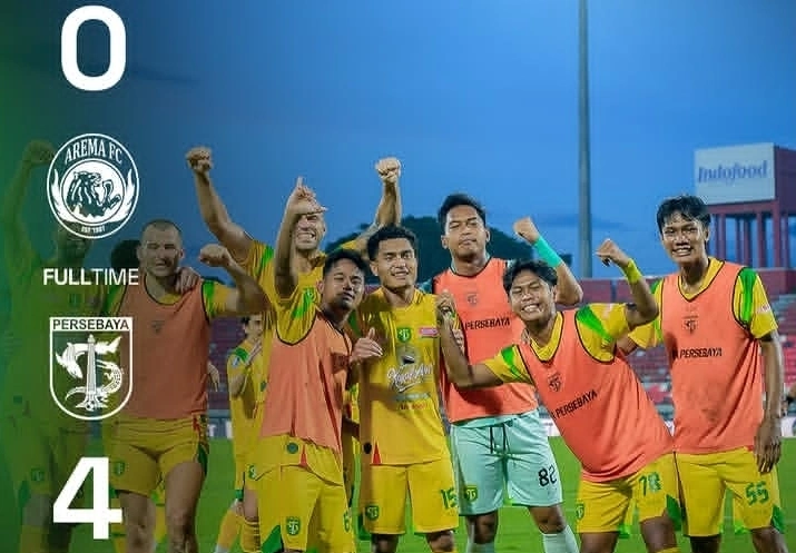Persebaya Surabaya mengalahkan Arema FC 4-0 dalam Derby Jatim pada lanjutan liga 1 pekan 30. dok/peesebaya