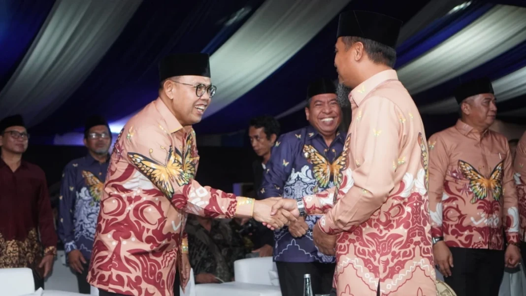 Wakil Bupati Bone Dr. H. Andi Akmal Pasluddin, menghadiri pembukaan MTQ XXXIV di Lapangan Pallantikang Maros, Minggu malam (12:4:2026)
