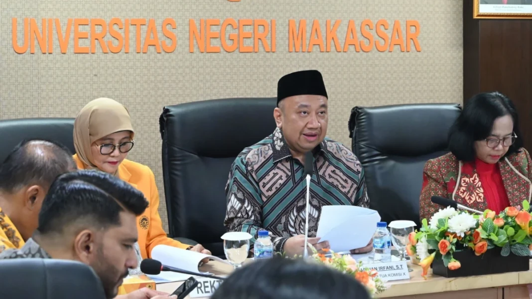 Wakil Ketua Komisi X DPR RI Lalu Hadrian Irfani dalam Kunjungan Kerja Spesifik Komisi X DPR RI di Makssar, Sulawesi Selatan, Jumat