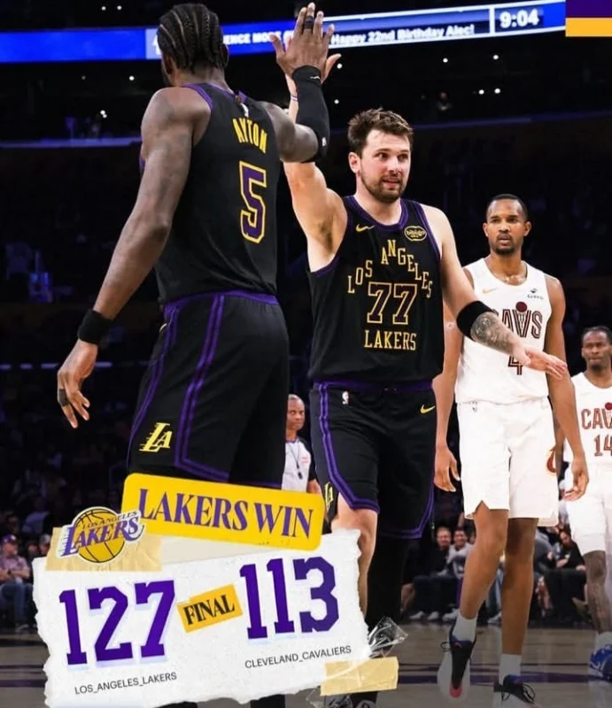 os Angeles Lakers mengalahkan Cleveland Cavaliers 127-113