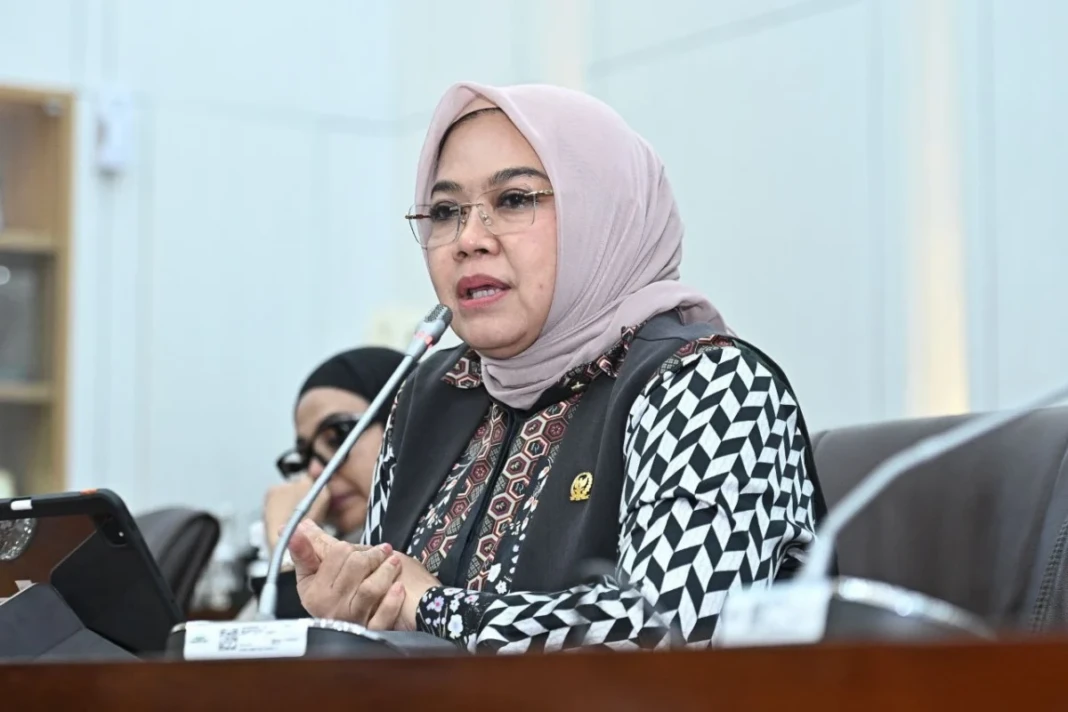 Anggota Komisi VII, Ida Nurlaela Wiradinata
